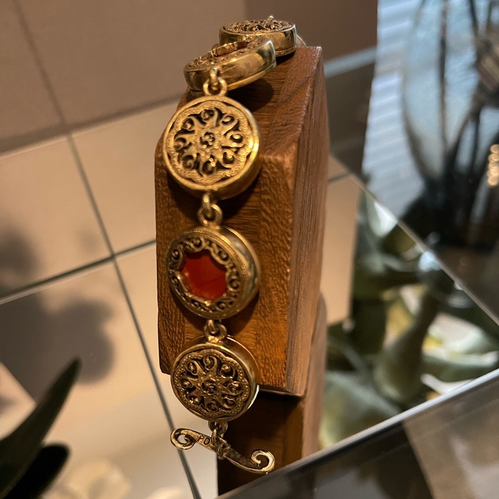 Coral/bronze bracelet with matching choker
